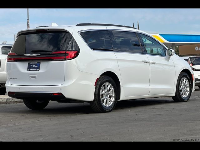 2022 Chrysler Pacifica Touring-L