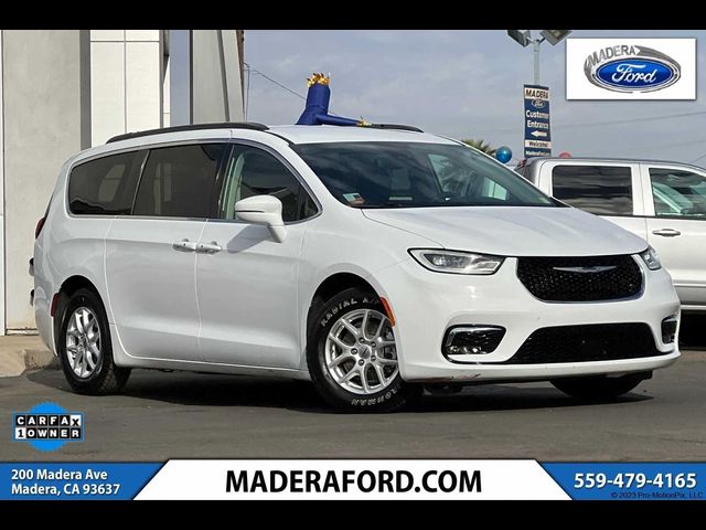 2022 Chrysler Pacifica Touring-L