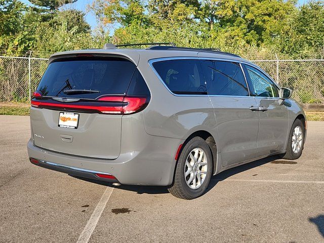 2022 Chrysler Pacifica Touring-L