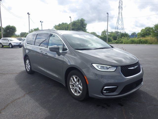 2022 Chrysler Pacifica Touring-L