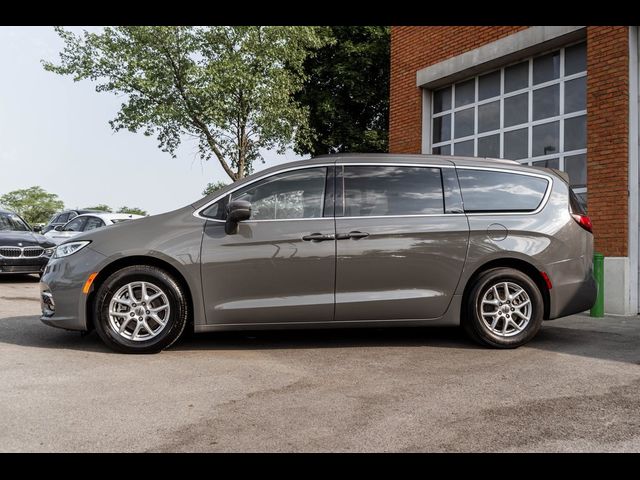 2022 Chrysler Pacifica Touring-L