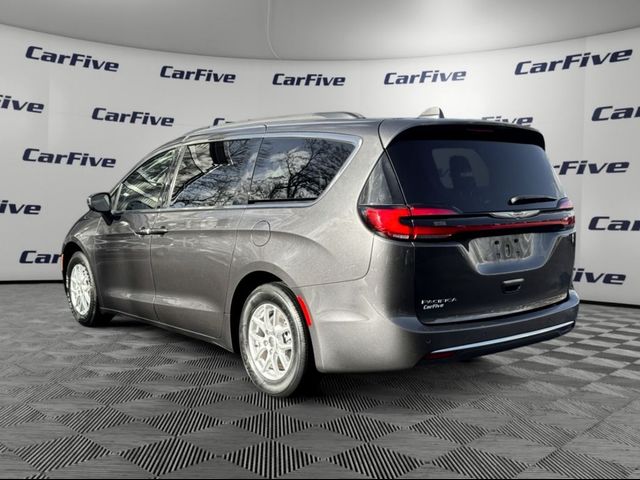 2022 Chrysler Pacifica Touring-L