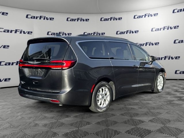 2022 Chrysler Pacifica Touring-L