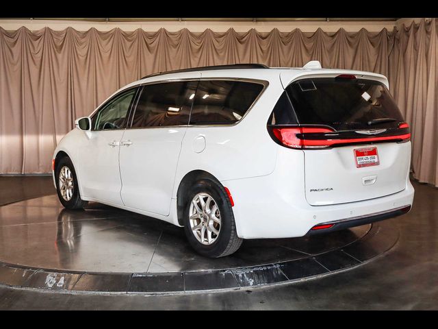 2022 Chrysler Pacifica Touring-L