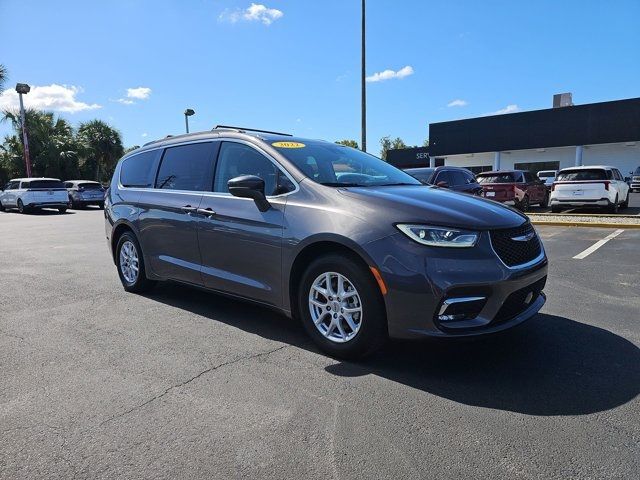 2022 Chrysler Pacifica Touring-L