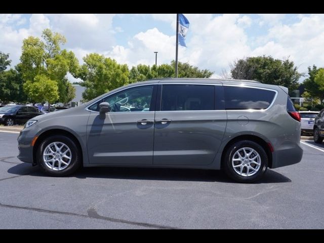 2022 Chrysler Pacifica Touring-L