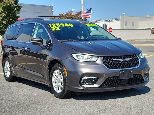 2022 Chrysler Pacifica Touring-L