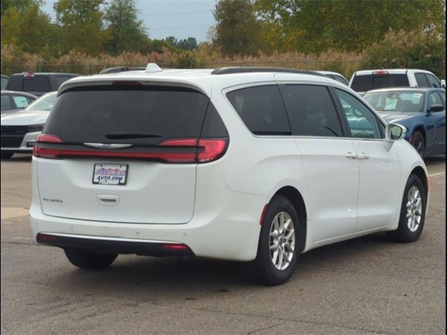 2022 Chrysler Pacifica Touring-L