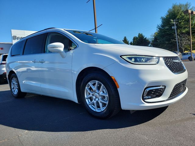 2022 Chrysler Pacifica Touring-L