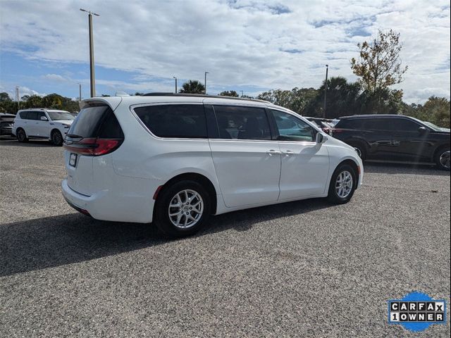 2022 Chrysler Pacifica Touring-L