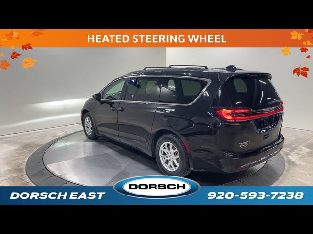 2022 Chrysler Pacifica Touring-L