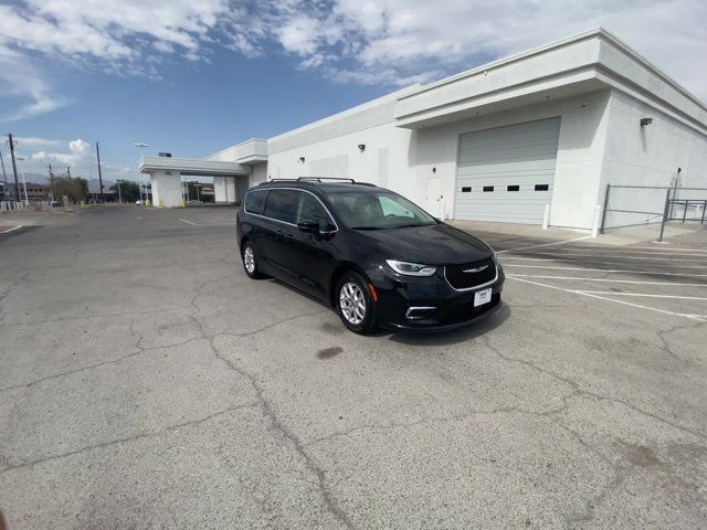 2022 Chrysler Pacifica Touring-L