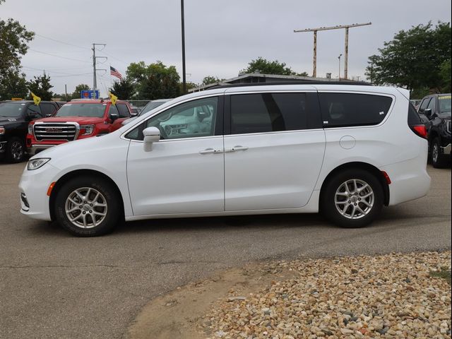 2022 Chrysler Pacifica Touring-L