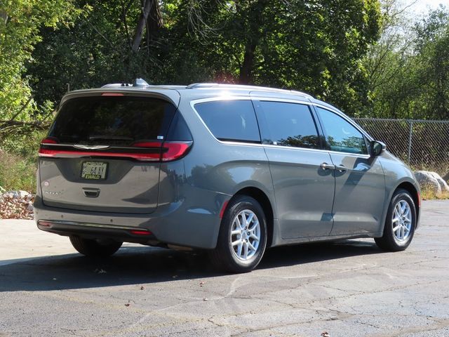 2022 Chrysler Pacifica Touring-L