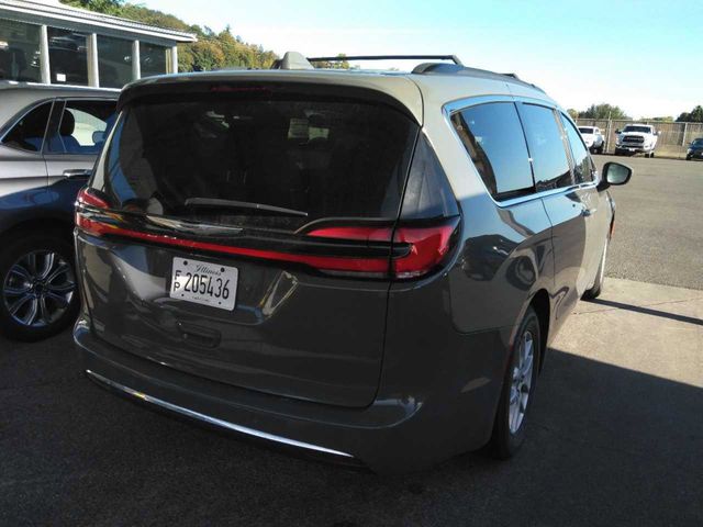 2022 Chrysler Pacifica Touring-L