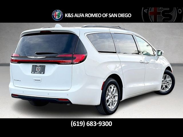 2022 Chrysler Pacifica Touring-L