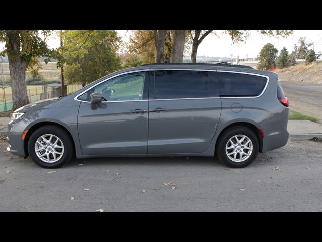 2022 Chrysler Pacifica Touring-L