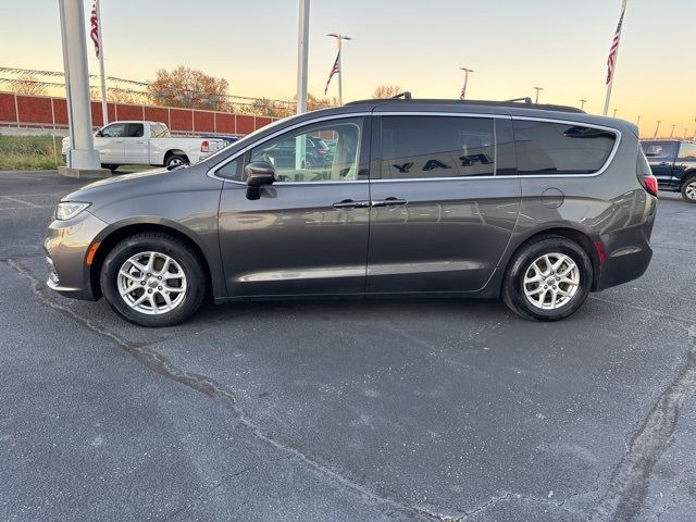 2022 Chrysler Pacifica Touring-L