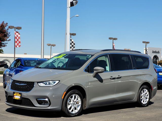 2022 Chrysler Pacifica Touring-L