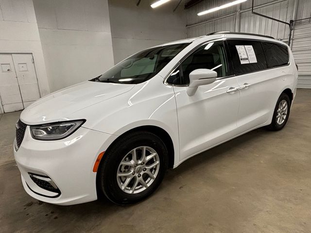 2022 Chrysler Pacifica Touring-L