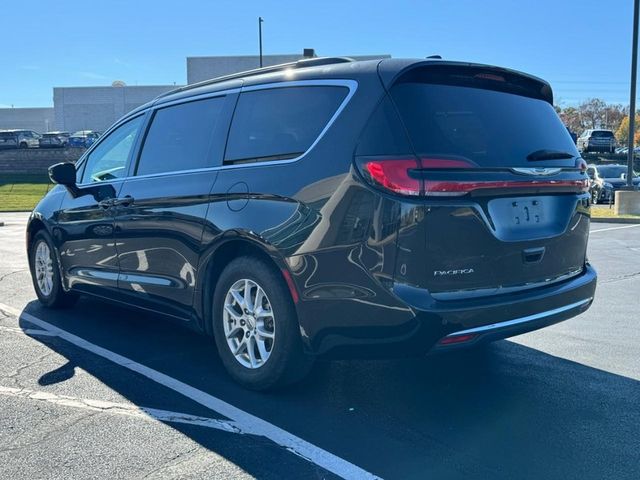 2022 Chrysler Pacifica Touring-L