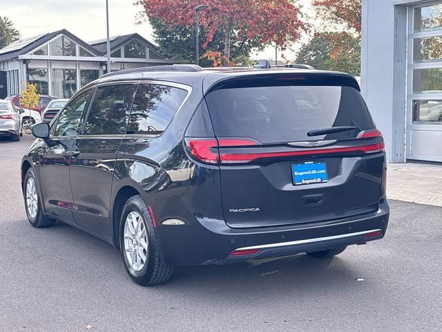 2022 Chrysler Pacifica Touring-L