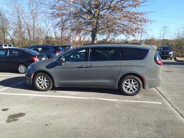 2022 Chrysler Pacifica Touring-L