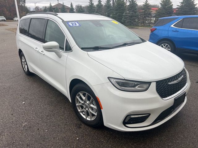 2022 Chrysler Pacifica Touring-L