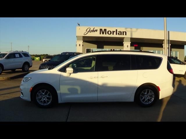 2022 Chrysler Pacifica Touring-L