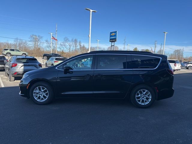 2022 Chrysler Pacifica Touring-L