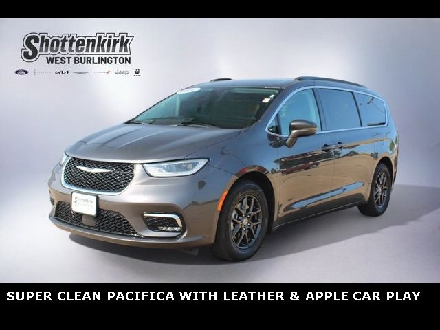 2022 Chrysler Pacifica Touring-L