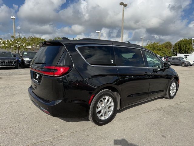 2022 Chrysler Pacifica Touring-L