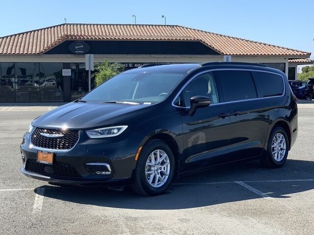 2022 Chrysler Pacifica Touring-L