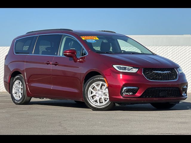 2022 Chrysler Pacifica Touring-L