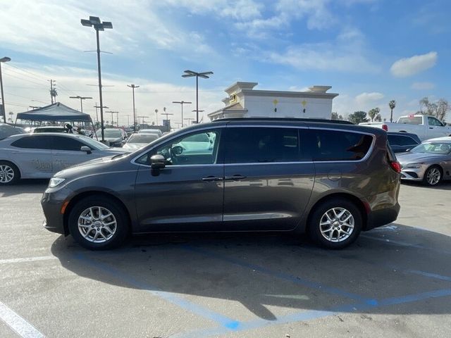 2022 Chrysler Pacifica Touring-L