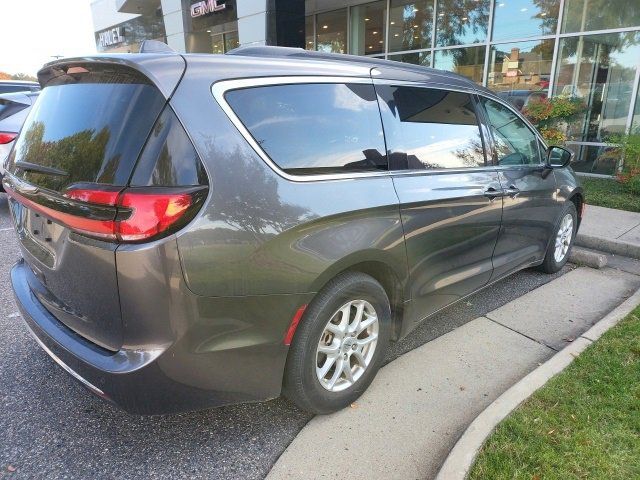 2022 Chrysler Pacifica Touring-L