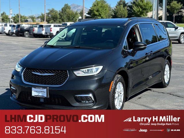 2022 Chrysler Pacifica Touring-L