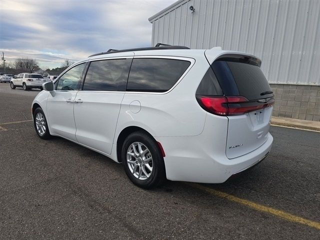 2022 Chrysler Pacifica Touring-L