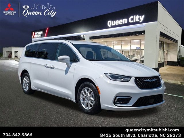 2022 Chrysler Pacifica Touring-L