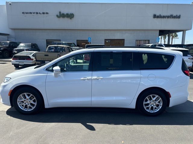 2022 Chrysler Pacifica Touring-L