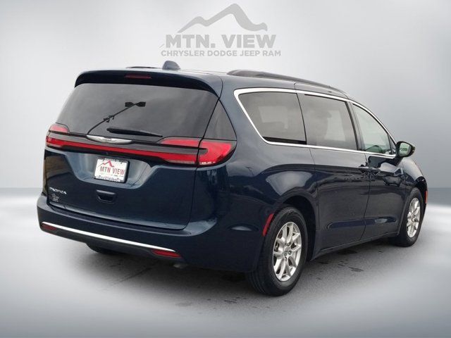 2022 Chrysler Pacifica Touring-L