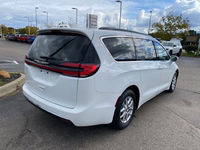 2022 Chrysler Pacifica Touring-L