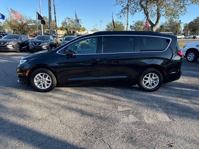 2022 Chrysler Pacifica Touring-L