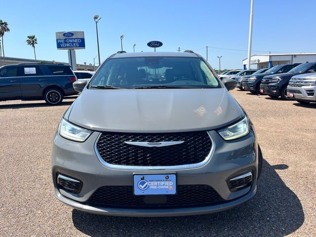 2022 Chrysler Pacifica Touring-L