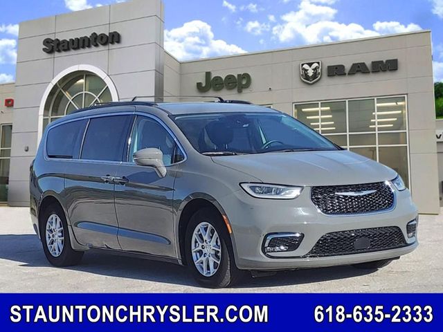 2022 Chrysler Pacifica Touring-L