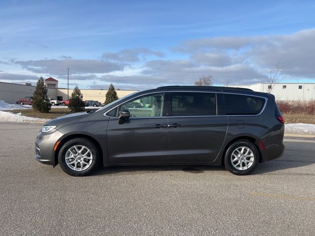 2022 Chrysler Pacifica Touring-L