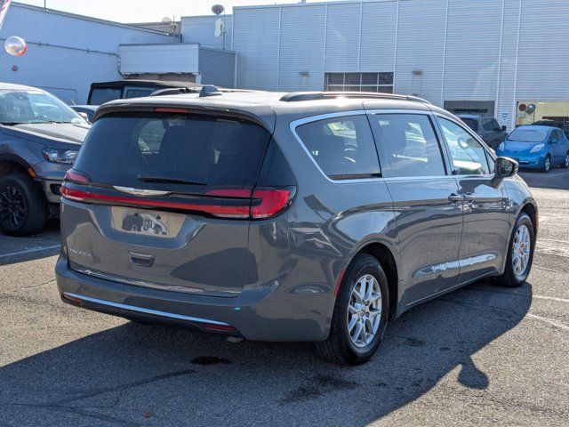 2022 Chrysler Pacifica Touring-L