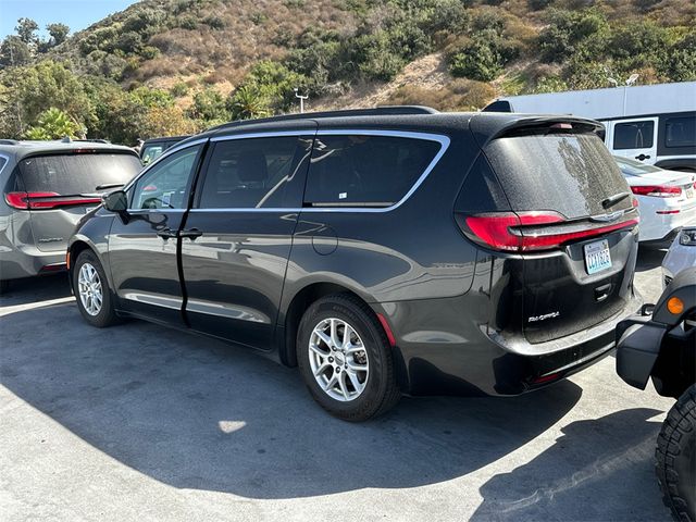 2022 Chrysler Pacifica Touring-L