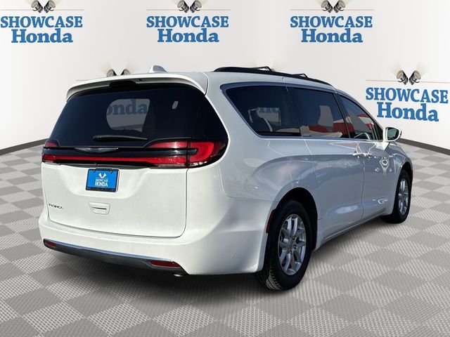 2022 Chrysler Pacifica Touring-L