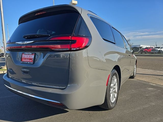 2022 Chrysler Pacifica Touring-L